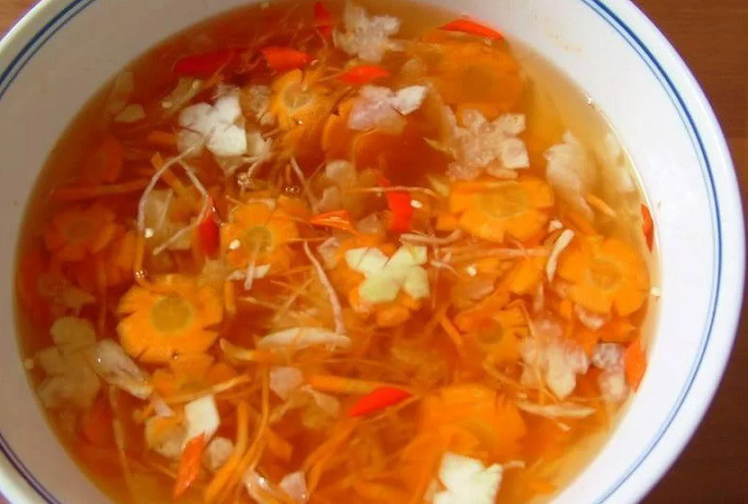 cách làm bánh đa nem với nước chấm và món ăn hoàn chỉnh
