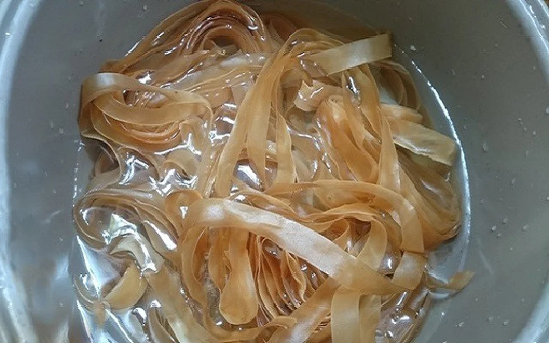 nguyên liệu làm bánh đa trộn tại nhà