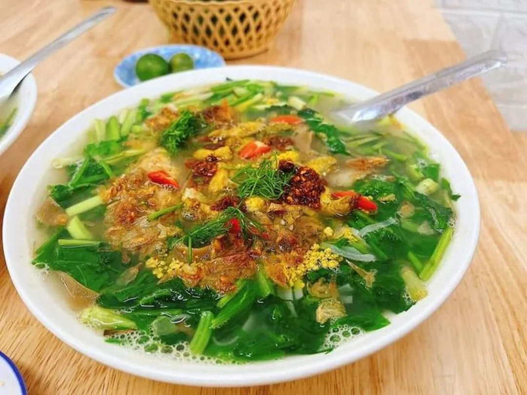 bánh đa cá rô đồng hà nội kiểu Phủ Lý với măng chua