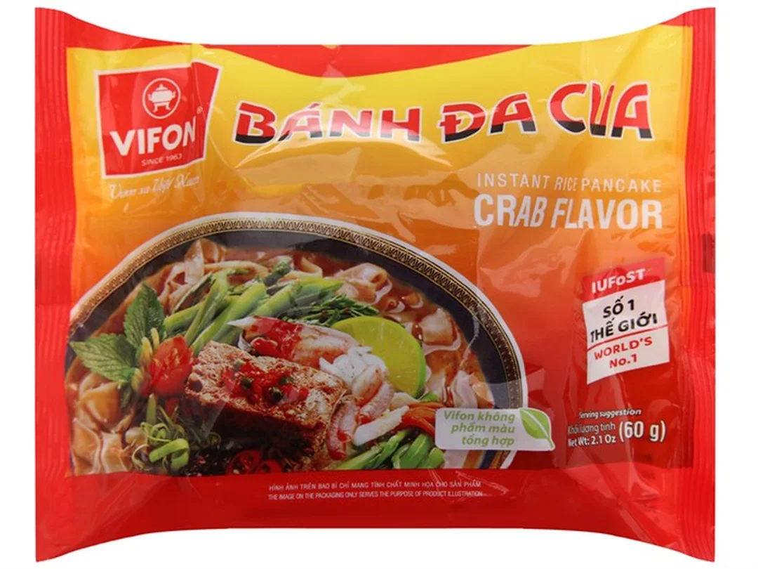 Bánh đa cua ăn liền pha trong tô bánh đa cua ăn liền trong tô với sợi bánh đa và nước dùng cua