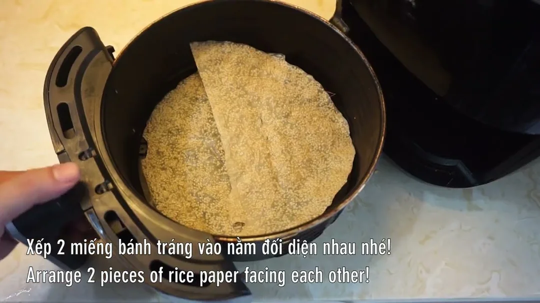 Cách nướng bánh đa mè bằng nồi chiên không dầu