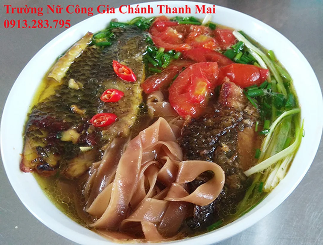 Canh bánh đa nước dùng cà chua chua thanh canh bánh đa với nước dùng cà chua chua thanh