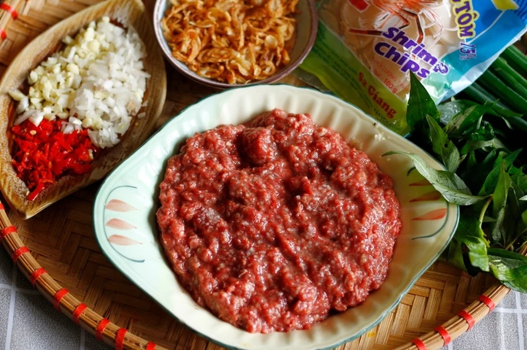 chim câu xúc bánh đa thành phẩm ăn cùng bánh giòn chim câu xúc bánh đa thành phẩm ăn cùng bánh giòn